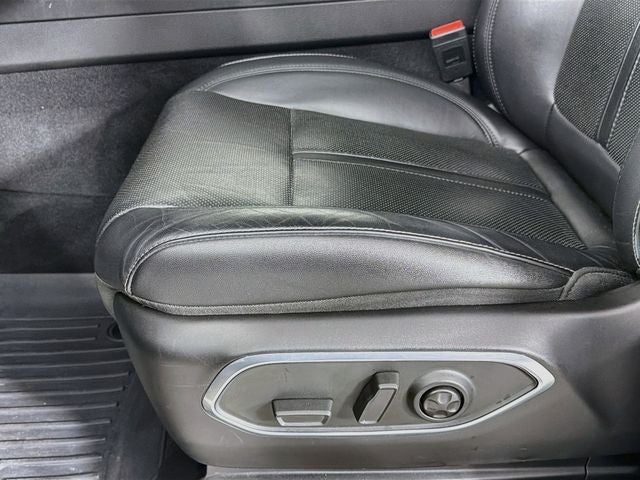 2024 Jeep Wagoneer Base
