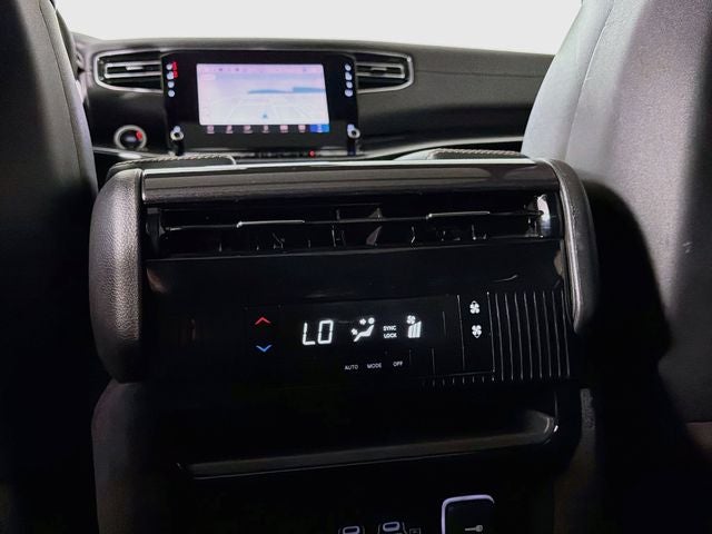 2024 Jeep Wagoneer Base
