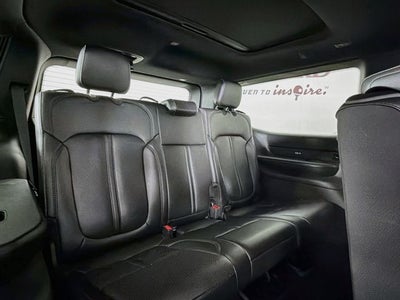 2024 Jeep Wagoneer Base