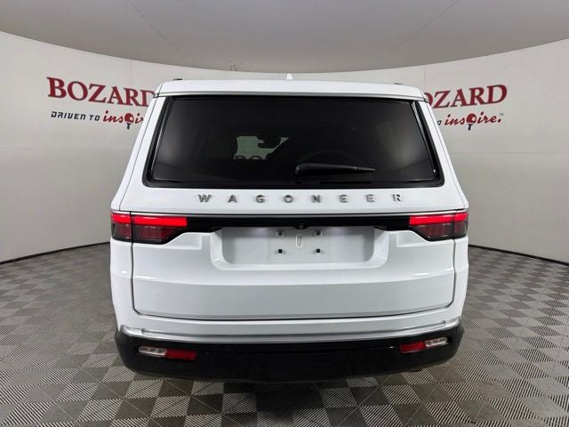2023 Jeep Wagoneer Base