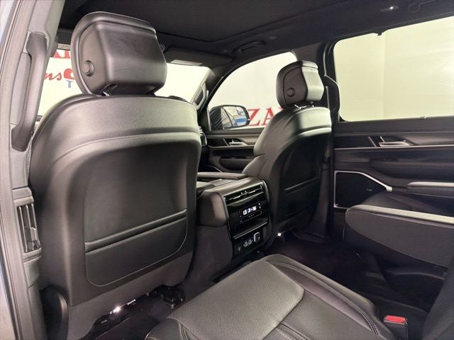 2024 Jeep Wagoneer Series III