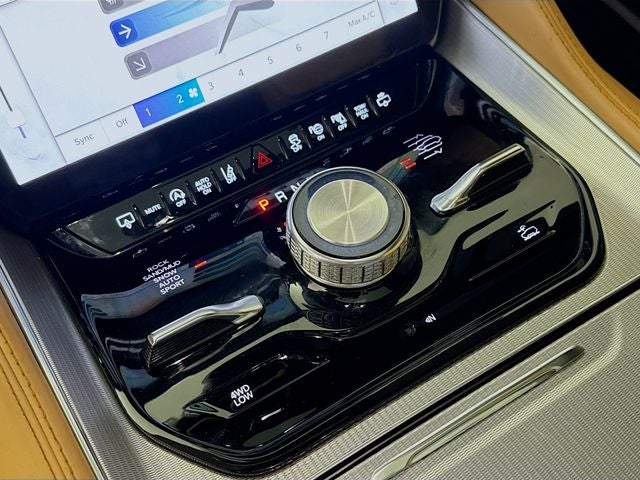 2022 Jeep Grand Wagoneer Series III