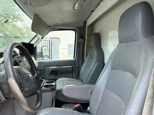 2016 Ford E-350SD Base Cutaway