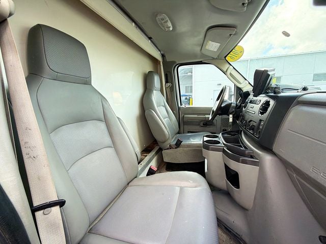 2016 Ford E-350SD Base Cutaway