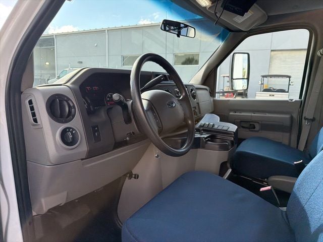 2014 Ford E-450SD Base BUS