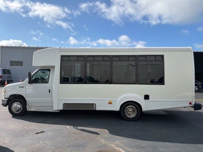 2014 Ford E-450SD Base BUS