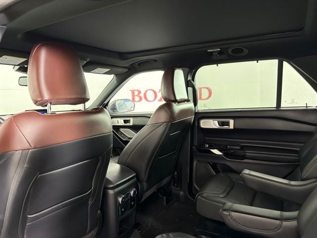 2021 Ford Explorer Platinum