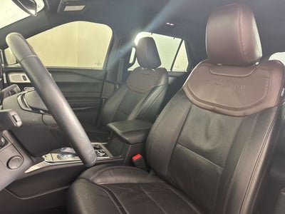 2023 Ford Explorer Platinum