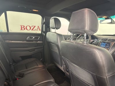2017 Ford Explorer Platinum