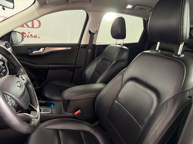 2021 Ford Escape Hybrid Titanium