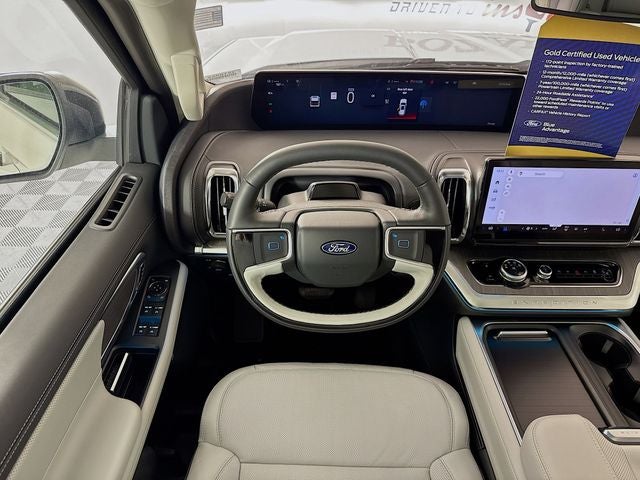 2025 Ford Expedition Platinum
