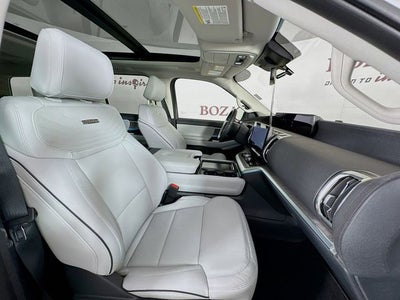 2025 Ford Expedition Platinum