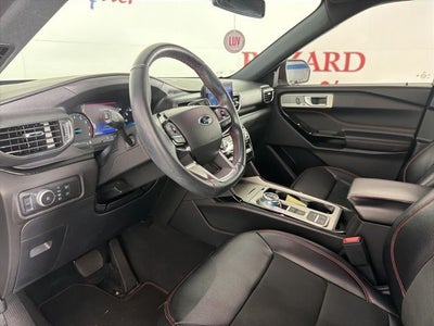 2022 Ford Explorer ST-Line