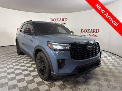 2025 Ford Explorer ST-Line