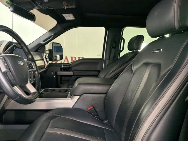 2022 Ford F-350SD Platinum