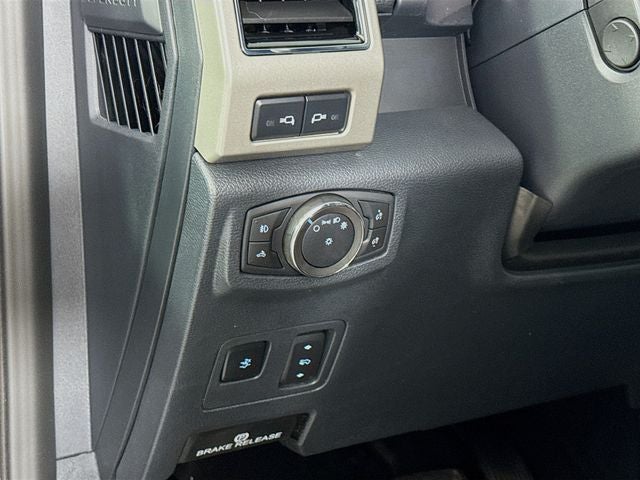 2022 Ford F-350SD Lariat