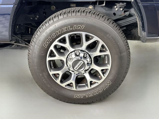 2022 Ford F-350SD Lariat