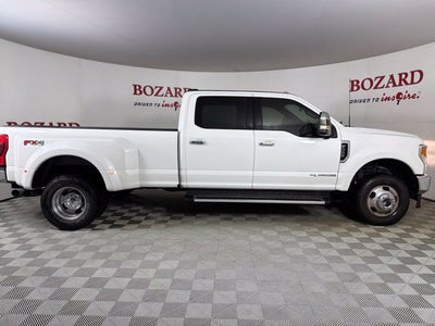 2022 Ford F-350SD Lariat DRW