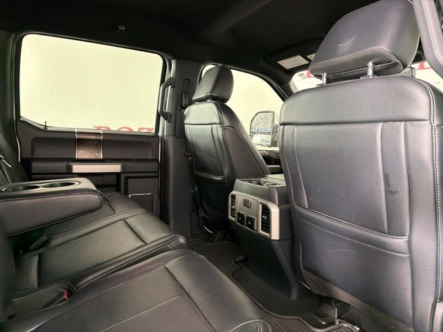 2022 Ford F-350SD Lariat DRW
