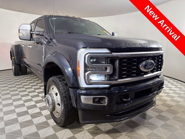 2025 Ford F-450SD Platinum DRW