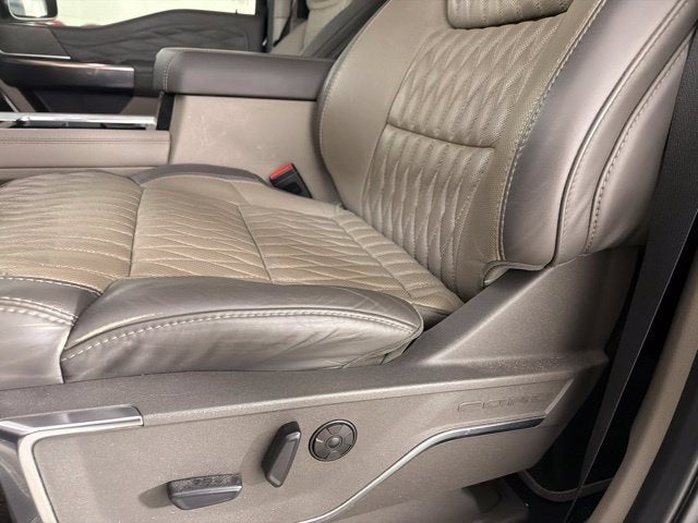 2025 Ford F-450SD Platinum DRW