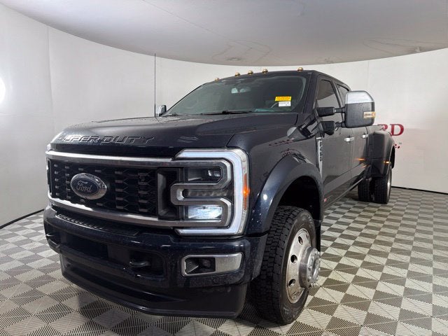 2025 Ford F-450SD Platinum DRW