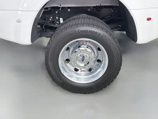 2026 Ford F-450SD Platinum DRW