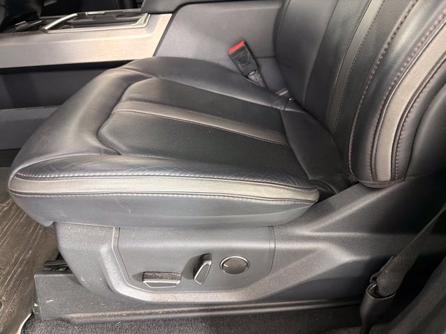 2022 Ford F-450SD Platinum DRW