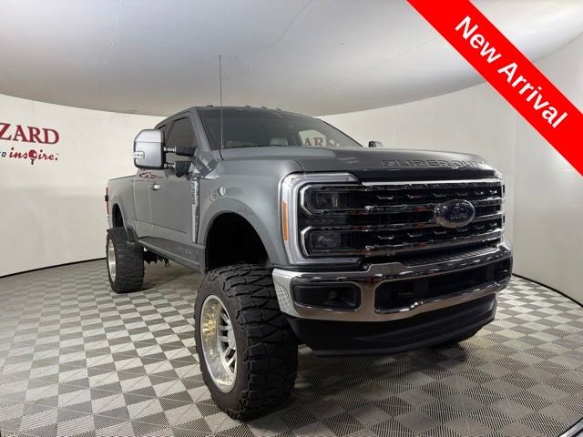 2023 Ford F-350SD Lariat