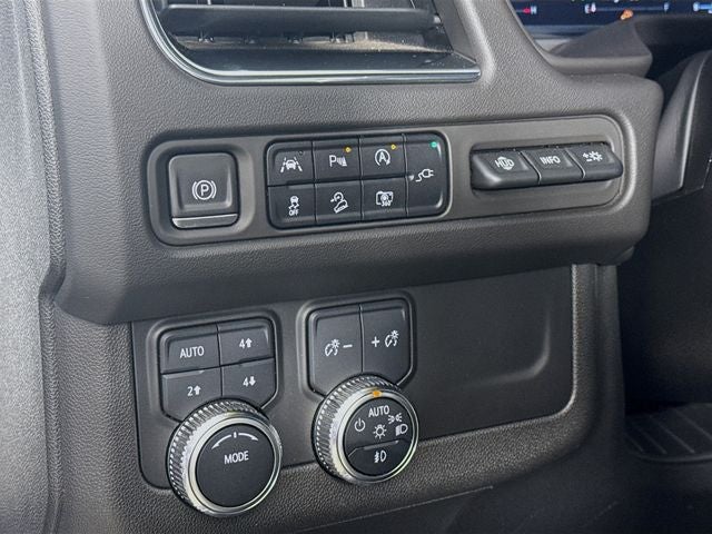 2022 GMC Yukon XL AT4