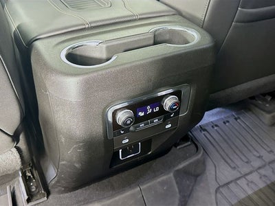 2022 GMC Yukon XL AT4