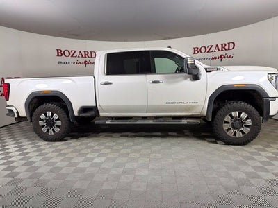 2024 GMC Sierra 2500HD Denali
