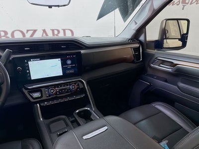 2024 GMC Sierra 2500HD Denali