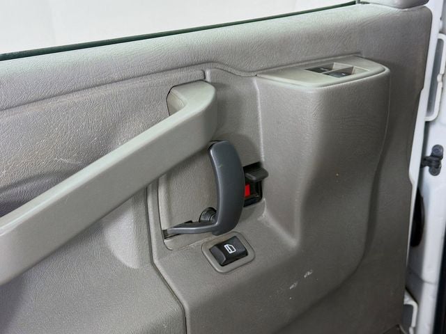 2017 GMC Savana 2500 Work Van