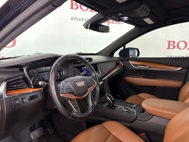 2022 Cadillac XT5 Premium Luxury