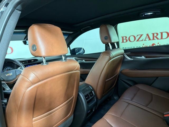 2022 Cadillac XT5 Premium Luxury
