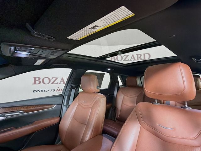 2022 Cadillac XT5 Premium Luxury