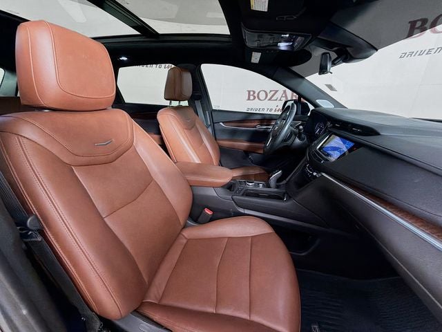 2022 Cadillac XT5 Premium Luxury