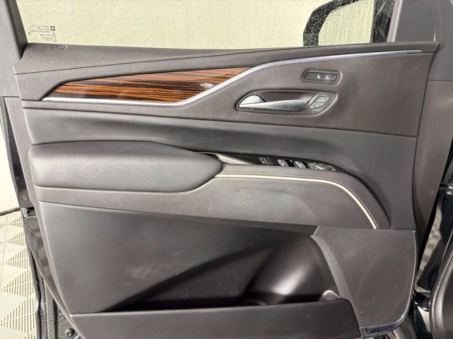 2022 Cadillac Escalade Luxury