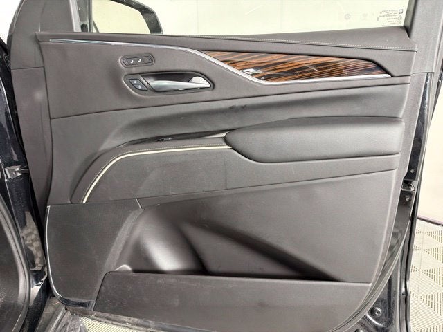 2024 Cadillac Escalade Luxury