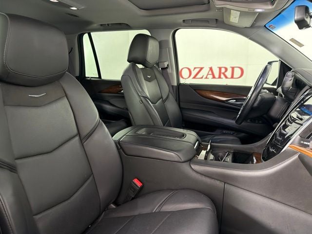 2017 Cadillac Escalade Luxury