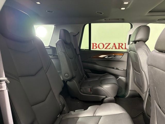 2017 Cadillac Escalade Luxury