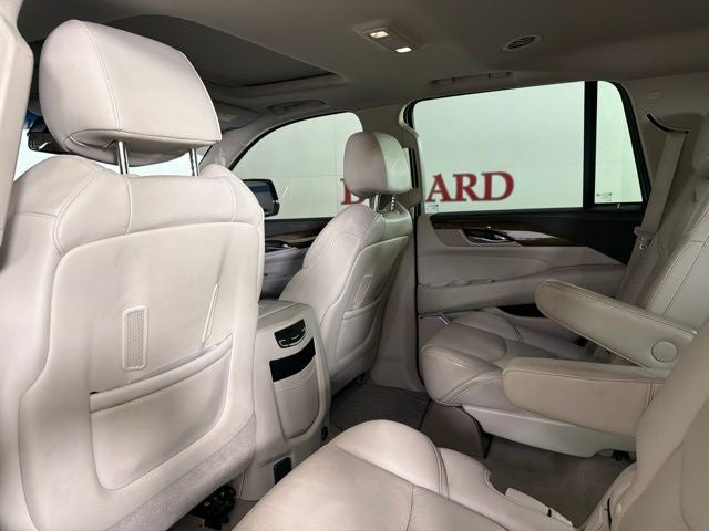 2018 Cadillac Escalade Luxury