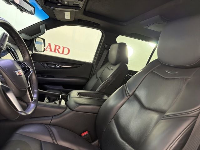 2018 Cadillac Escalade Platinum Edition