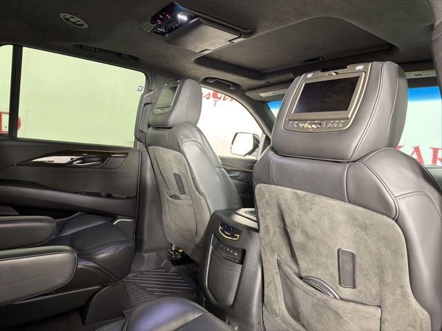 2018 Cadillac Escalade Platinum Edition