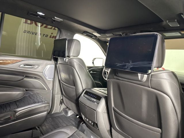 2022 Cadillac Escalade Sport Platinum