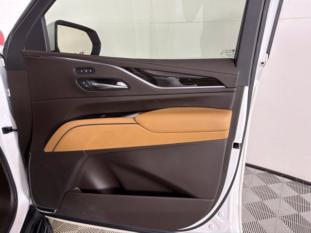 2022 Cadillac Escalade ESV Sport