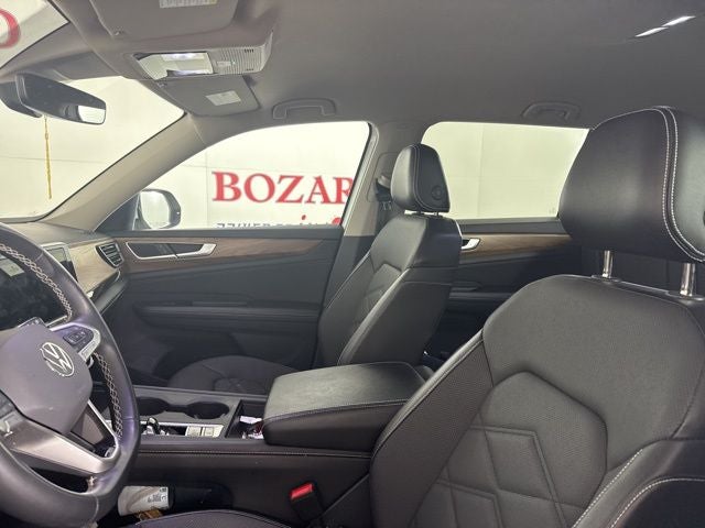 2024 Volkswagen Atlas 2.0T SE