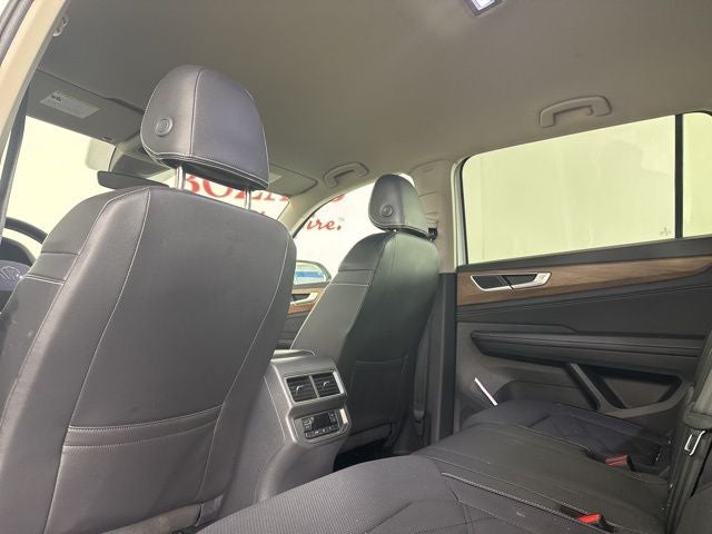 2024 Volkswagen Atlas 2.0T SE