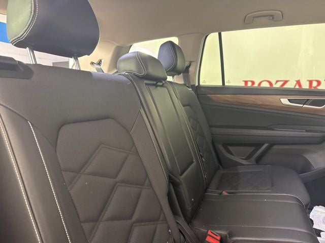 2024 Volkswagen Atlas 2.0T SE